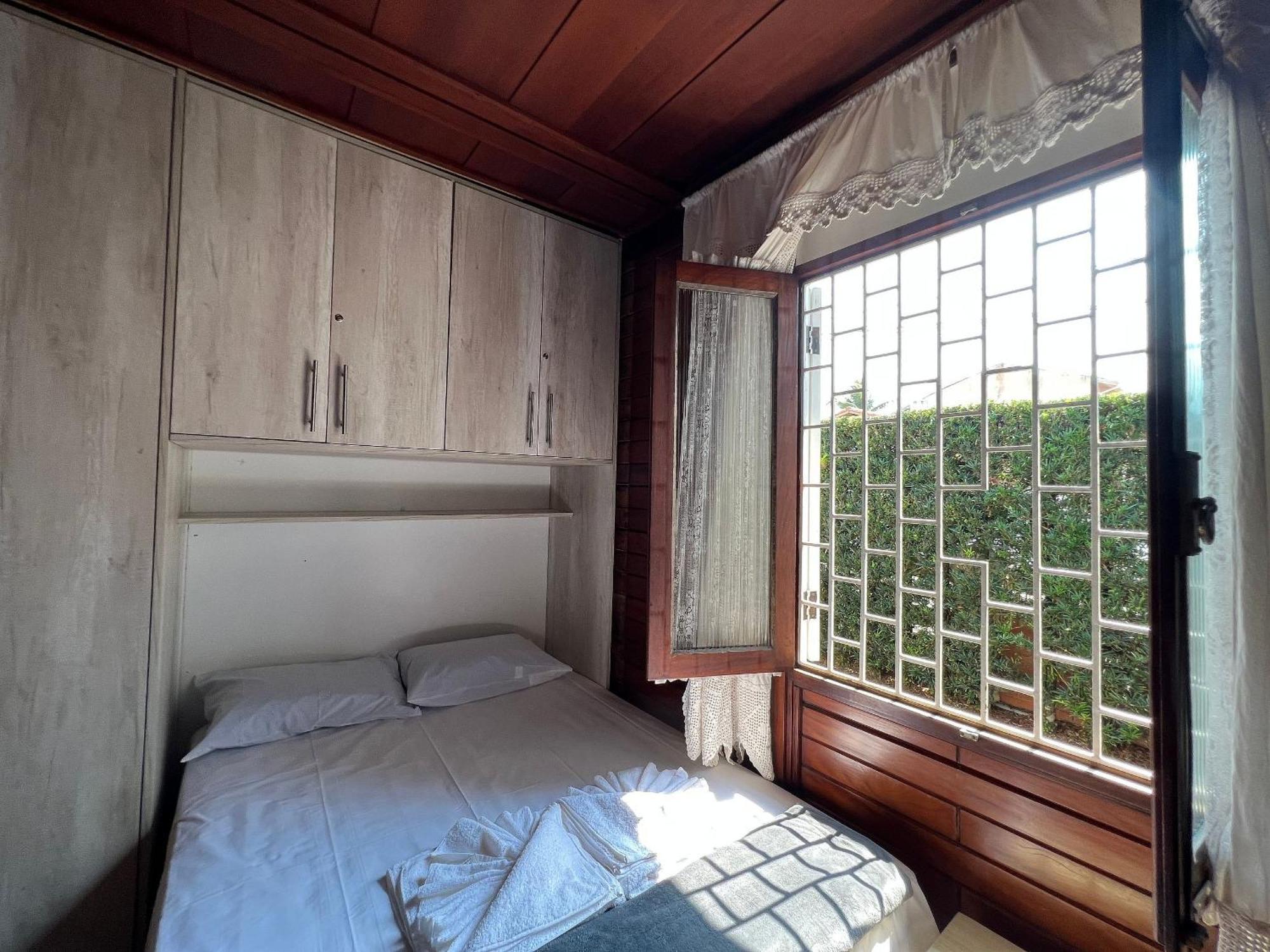 Casa Agradavel Com Piscina, A Poucos Passos Da Praia Peruibe Ngoại thất bức ảnh