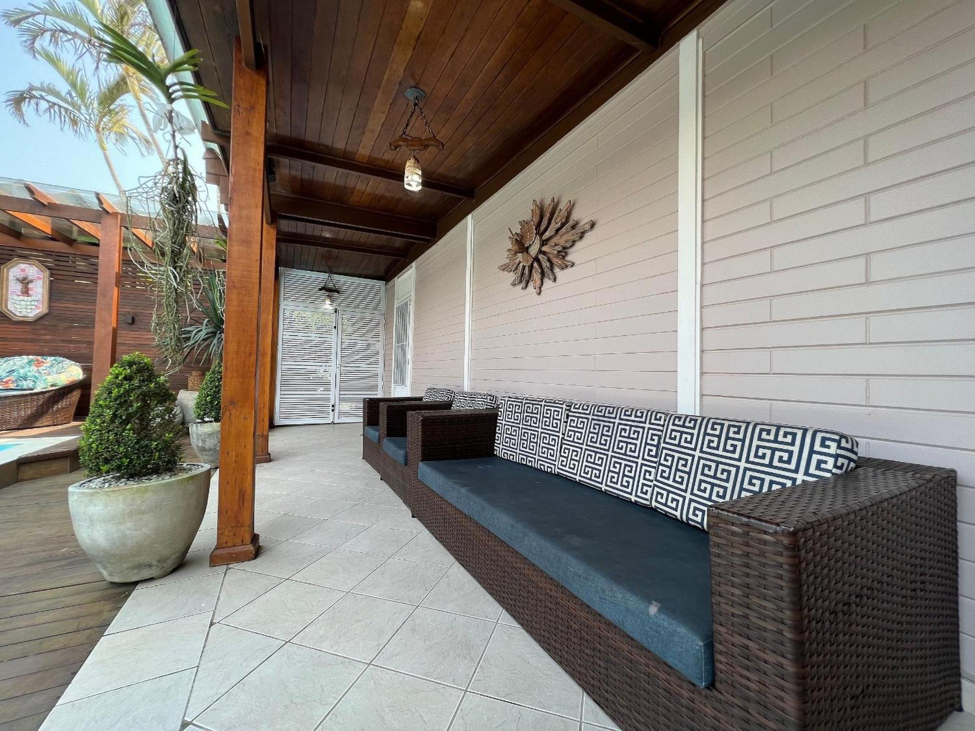Casa Agradavel Com Piscina, A Poucos Passos Da Praia Peruibe Ngoại thất bức ảnh